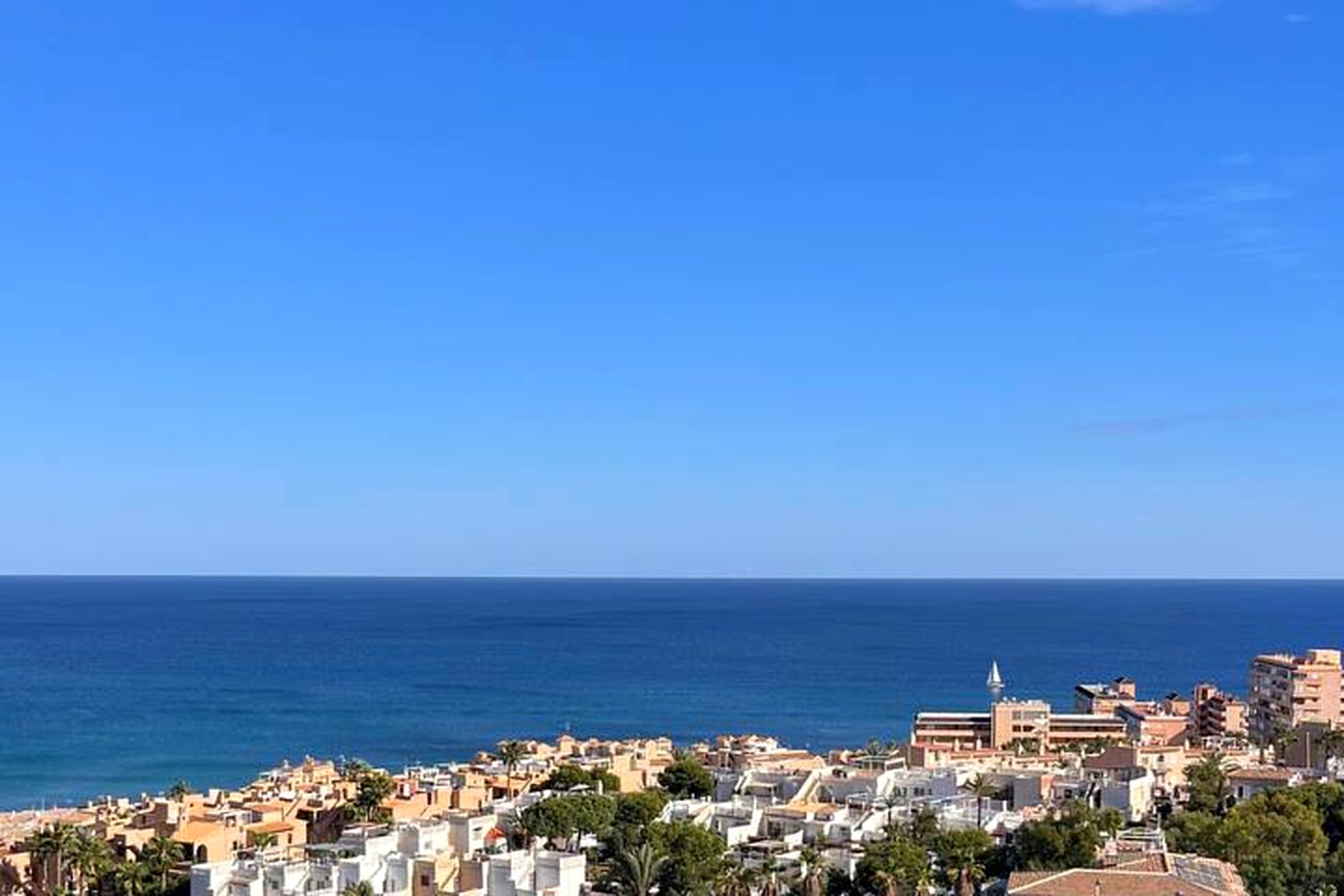 La Perla de La Mata — sea view